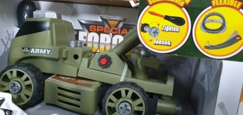 Pojazd wojskowy do skręcania