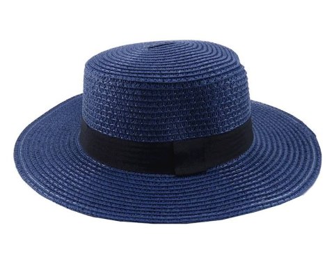 Kapelusz damski z czarną wstążką