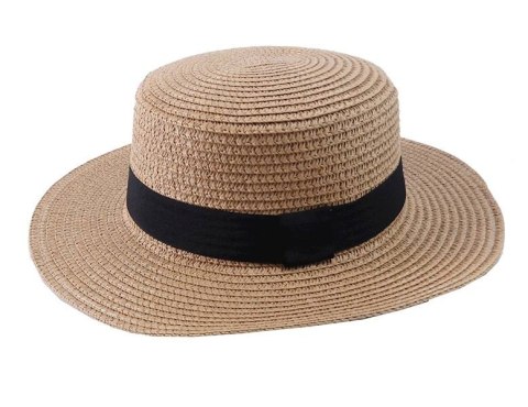 Kapelusz damski z czarną wstążką
