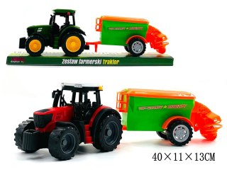 Traktor z maszyną rolniczą