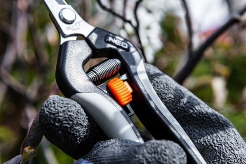 SEKATOR DO MŁODYCH PĘDÓW 185MM ZAKRES DO 6MM.