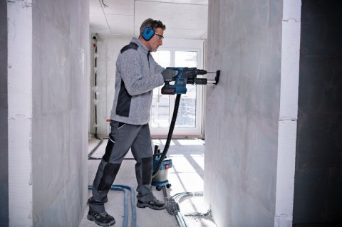 MŁOT UDAROWY OBROTOWY GBH 18V-26 F 2.6J 2*5.0AH L-BOXX